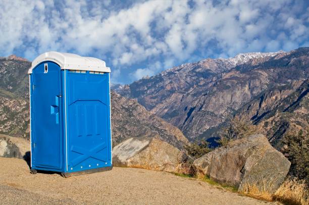 Portable Toilet Options We Offer in California Polytechnic State University, CA
